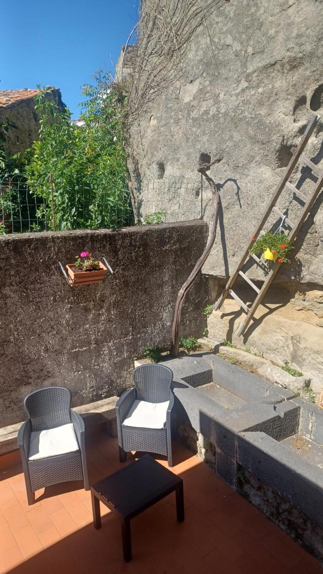 B&B Le Vie Del Borgo Castiglione De Sicilia Eksteriør bilde